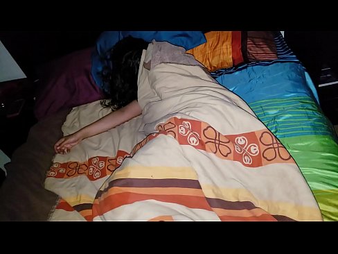 ❤️ ස්ටේප්සන් තම තරුණ සුළු මව නිදා සිටියදී ඇයට බැණ වදියි. ️❌ ලස්සන අසභ්ය අපෙන්% si.91sesex101.top% ❤